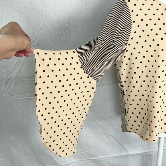 AMIRO ISTANBUL Women's Round Neck Blouses Ruffled shirt Size 16 - Picture 6 of 11